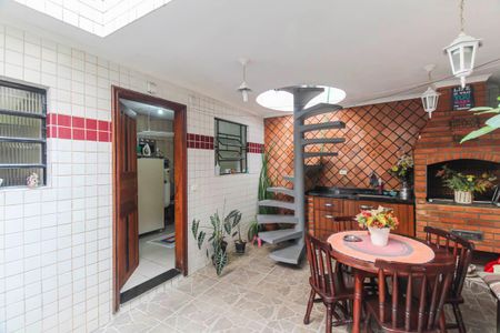 Casa à venda com 150m², 3 quartos e sem vaga Casa à venda com 150m², 3 quartos e sem vagaÁrea gourmet