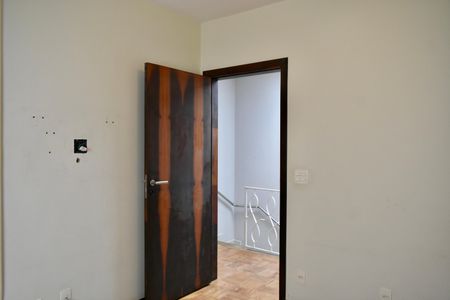 Casa à venda com 190m², 3 quartos e 3 vagas Casa à venda com 190m², 3 quartos e 3 vagasQuarto 1