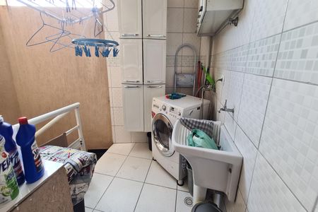 Casa à venda com 120m², 3 quartos e 2 vagas Casa à venda com 120m², 3 quartos e 2 vagasÁrea de Serviço