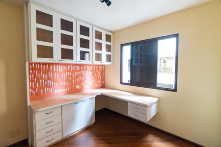 Apartamento à venda com 125m², 3 quartos e 3 vagas Apartamento à venda com 125m², 3 quartos e 3 vagasQuarto