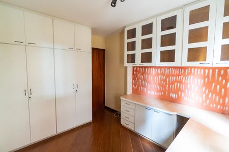 Apartamento à venda com 125m², 3 quartos e 3 vagas Apartamento à venda com 125m², 3 quartos e 3 vagasQuarto