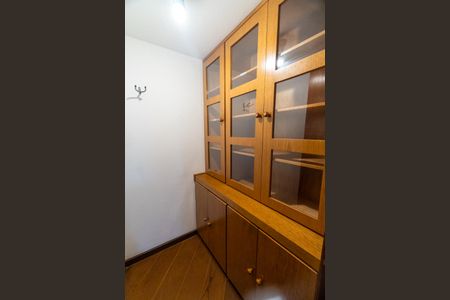 Apartamento à venda com 125m², 3 quartos e 3 vagas Apartamento à venda com 125m², 3 quartos e 3 vagasEscritório