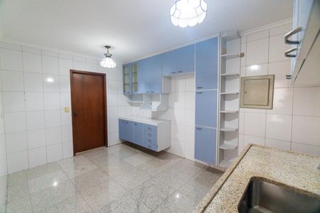 Apartamento à venda com 125m², 3 quartos e 3 vagas Apartamento à venda com 125m², 3 quartos e 3 vagasCozinha