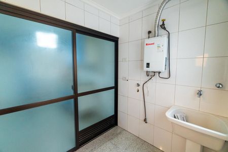 Apartamento à venda com 125m², 3 quartos e 3 vagas Apartamento à venda com 125m², 3 quartos e 3 vagasÁrea de Serviço