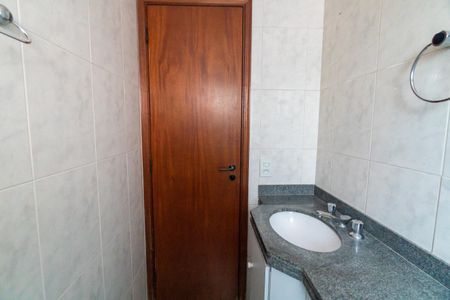Apartamento à venda com 125m², 3 quartos e 3 vagas Apartamento à venda com 125m², 3 quartos e 3 vagasBanheiro Social