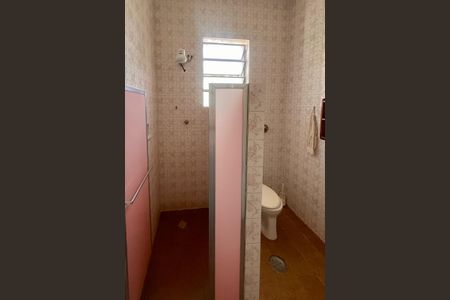 Casa à venda com 400m², 3 quartos e 2 vagasBanheiro