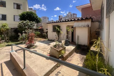 Casa à venda com 400m², 3 quartos e 2 vagasQuintal
