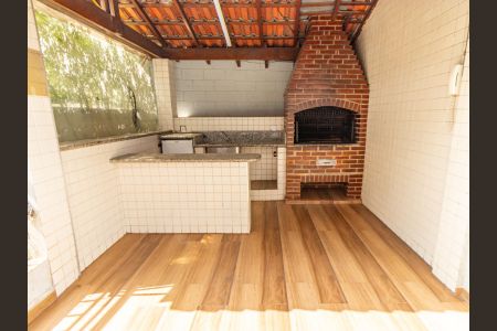Apartamento à venda com 49m², 2 quartos e 1 vaga Apartamento à venda com 49m², 2 quartos e 1 vagaÁrea comum - Churrasqueira