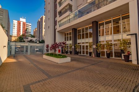 Apartamento à venda com 65m², 2 quartos e 1 vaga Apartamento à venda com 65m², 2 quartos e 1 vagaFachada