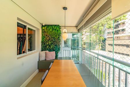 Apartamento à venda com 65m², 2 quartos e 1 vaga Apartamento à venda com 65m², 2 quartos e 1 vagaVaranda gourmet