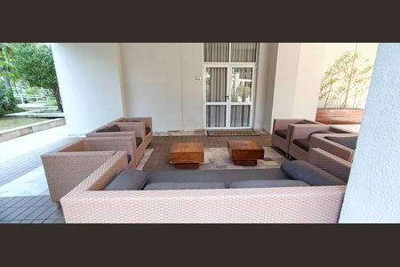 Apartamento à venda com 223m², 3 quartos e 4 vagas Apartamento à venda com 223m², 3 quartos e 4 vagasLounge