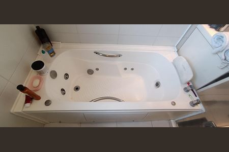 Apartamento à venda com 223m², 3 quartos e 4 vagas Apartamento à venda com 223m², 3 quartos e 4 vagasBanheiro suíte master