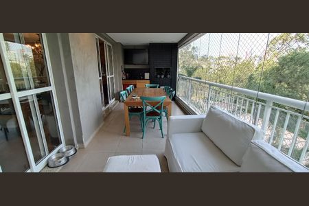 Apartamento à venda com 223m², 3 quartos e 4 vagas Apartamento à venda com 223m², 3 quartos e 4 vagasVaranda gourmet