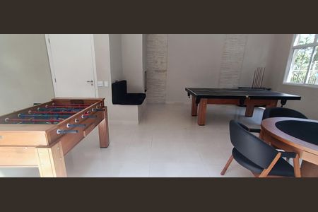 Apartamento à venda com 223m², 3 quartos e 4 vagas Apartamento à venda com 223m², 3 quartos e 4 vagasSala de Jogos