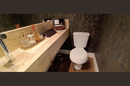 Apartamento à venda com 223m², 3 quartos e 4 vagas Apartamento à venda com 223m², 3 quartos e 4 vagasBanheiro Social