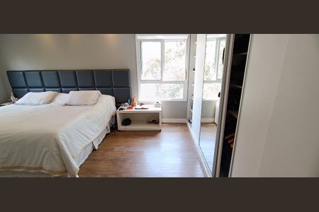 Apartamento à venda com 223m², 3 quartos e 4 vagas Apartamento à venda com 223m², 3 quartos e 4 vagasSuíte master