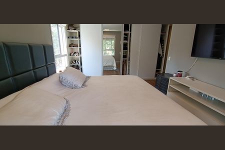 Apartamento à venda com 223m², 3 quartos e 4 vagas Apartamento à venda com 223m², 3 quartos e 4 vagasSuíte master