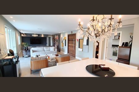 Apartamento à venda com 223m², 3 quartos e 4 vagas Apartamento à venda com 223m², 3 quartos e 4 vagasSala