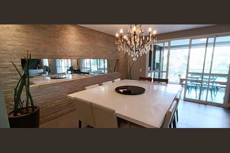 Apartamento à venda com 223m², 3 quartos e 4 vagas Apartamento à venda com 223m², 3 quartos e 4 vagasSala