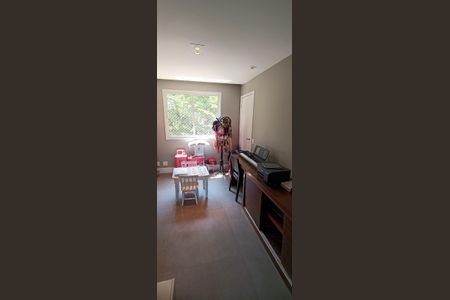 Apartamento à venda com 223m², 3 quartos e 4 vagas Apartamento à venda com 223m², 3 quartos e 4 vagasEscritório