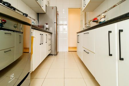 Apartamento à venda com 55m², 2 quartos e 1 vaga Apartamento à venda com 55m², 2 quartos e 1 vagaCozinha