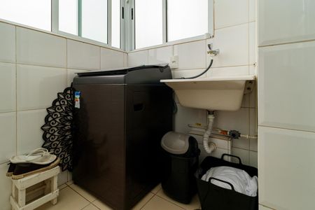 Apartamento à venda com 55m², 2 quartos e 1 vaga Apartamento à venda com 55m², 2 quartos e 1 vagaÁrea de Serviço