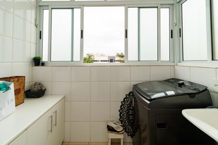 Apartamento à venda com 55m², 2 quartos e 1 vaga Apartamento à venda com 55m², 2 quartos e 1 vagaÁrea de Serviço