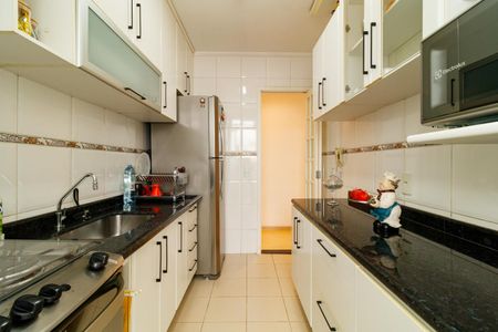 Apartamento à venda com 55m², 2 quartos e 1 vaga Apartamento à venda com 55m², 2 quartos e 1 vagaCozinha