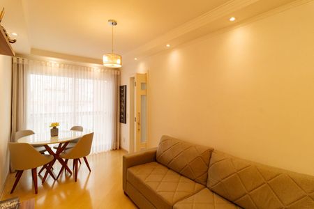 Apartamento à venda com 55m², 2 quartos e 1 vaga Apartamento à venda com 55m², 2 quartos e 1 vagaSala