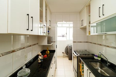 Apartamento à venda com 55m², 2 quartos e 1 vaga Apartamento à venda com 55m², 2 quartos e 1 vagaCozinha
