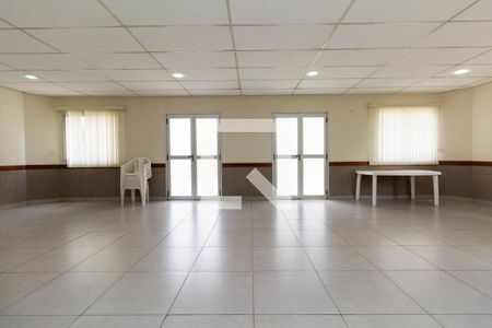 Apartamento à venda com 52m², 3 quartos e 1 vaga Apartamento à venda com 52m², 3 quartos e 1 vagaÁrea comum - Salão de festas