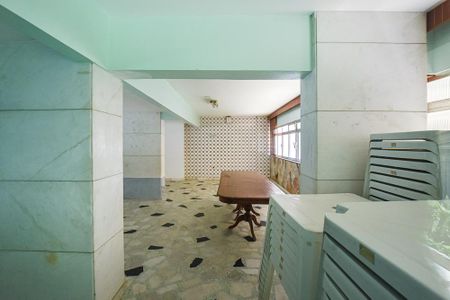 Apartamento à venda com 68m², 2 quartos e sem vagaÁrea comum