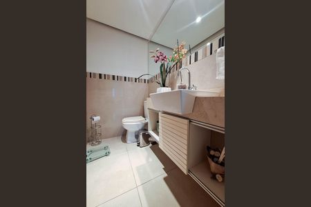 Apartamento à venda com 321m², 4 quartos e 3 vagas Apartamento à venda com 321m², 4 quartos e 3 vagasBanheiro Social