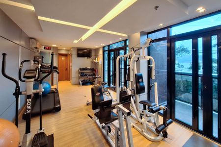 Apartamento à venda com 321m², 4 quartos e 3 vagas Apartamento à venda com 321m², 4 quartos e 3 vagasÁrea comum