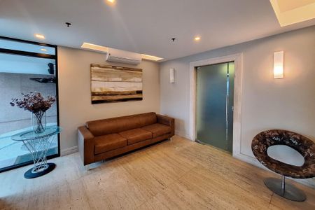 Apartamento à venda com 321m², 4 quartos e 3 vagas Apartamento à venda com 321m², 4 quartos e 3 vagasÁrea comum