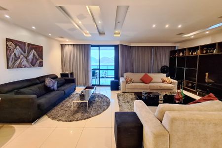 Apartamento à venda com 321m², 4 quartos e 3 vagas Apartamento à venda com 321m², 4 quartos e 3 vagasSala