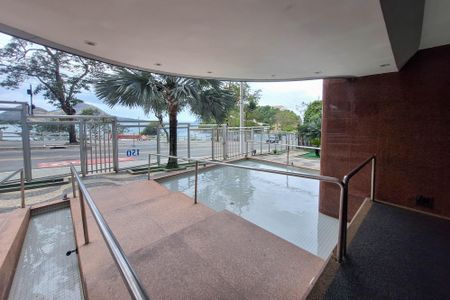 Apartamento à venda com 321m², 4 quartos e 3 vagas Apartamento à venda com 321m², 4 quartos e 3 vagasFachada