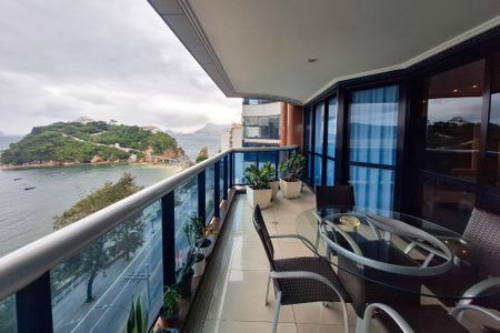 Apartamento à venda com 321m², 4 quartos e 3 vagas Apartamento à venda com 321m², 4 quartos e 3 vagasVaranda da Sala