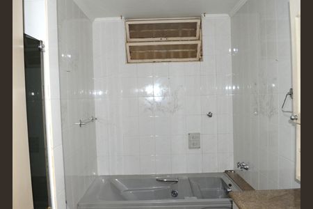 Casa à venda com 193m², 5 quartos e 4 vagasBanheiro Corredor