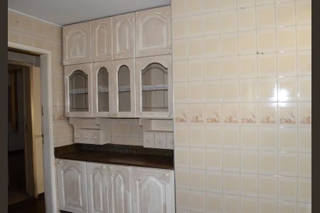 Casa à venda com 193m², 5 quartos e 4 vagasCozinha - Armários