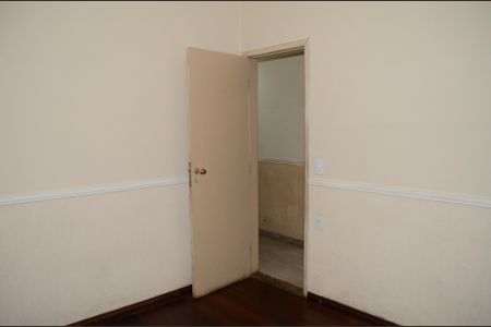 Casa à venda com 193m², 5 quartos e 4 vagasQuarto 4