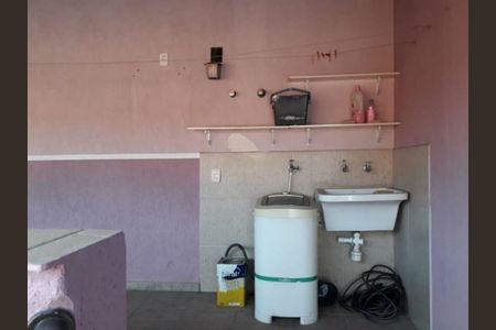 Casa à venda com 200m², 2 quartos e 3 vagas