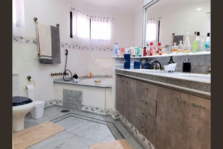 Apartamento à venda com 187m², 3 quartos e 3 vagas