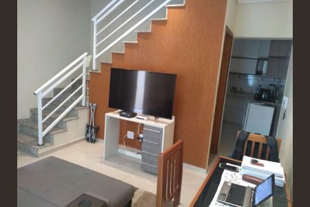 Casa à venda com 66m², 2 quartos e 1 vaga