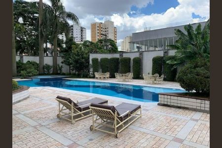 Apartamento à venda com 226m², 4 quartos e 4 vagas