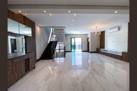 Casa à venda com 390m², 3 quartos e 8 vagas