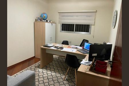 Casa à venda com 411m², 4 quartos e 5 vagas