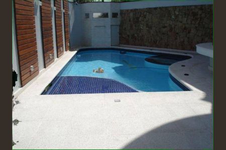 Casa à venda com 311m², 3 quartos e 6 vagas