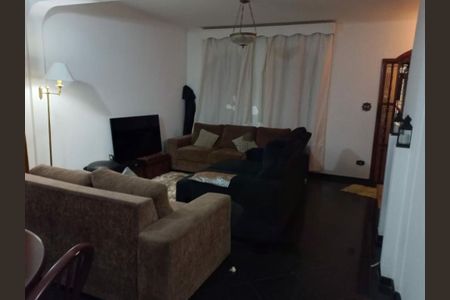 Casa à venda com 220m², 3 quartos e 1 vaga