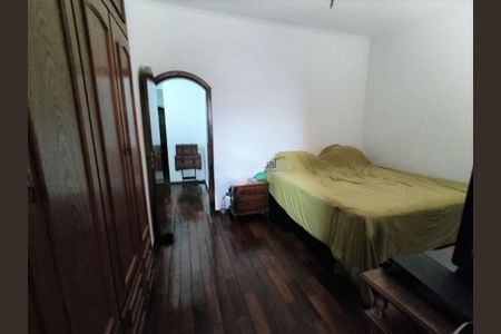 Casa à venda com 220m², 3 quartos e 1 vaga